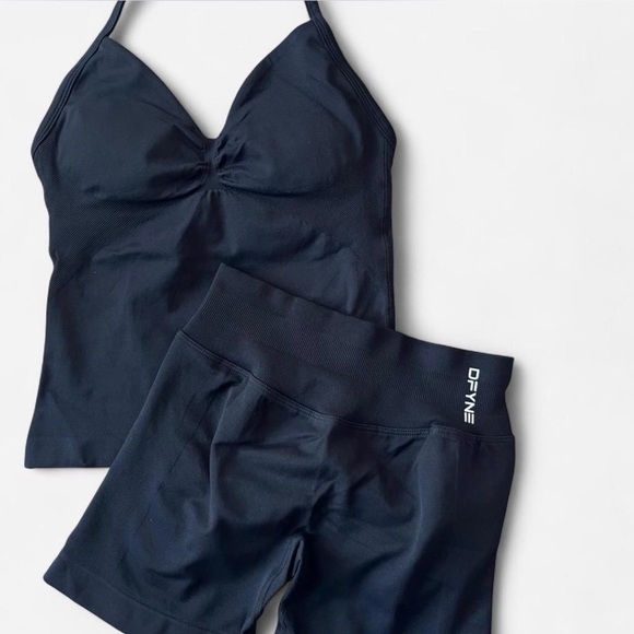 DFYNE SET - Picture 2 of 2